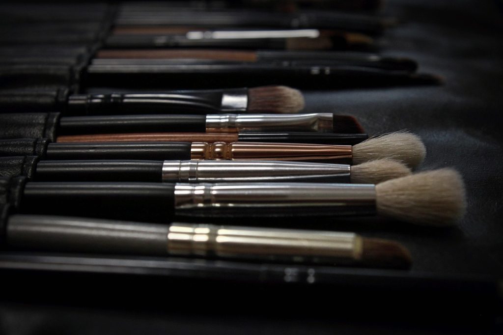 makeup, beauty, muah, brushes, tassels, cosmetics, eyeshadow, palette, makeup artist, stylist, beauty salon, brush, highlighter, powder, pomade, artist, makeup, makeup, makeup, makeup, makeup, beauty, cosmetics, beauty salon